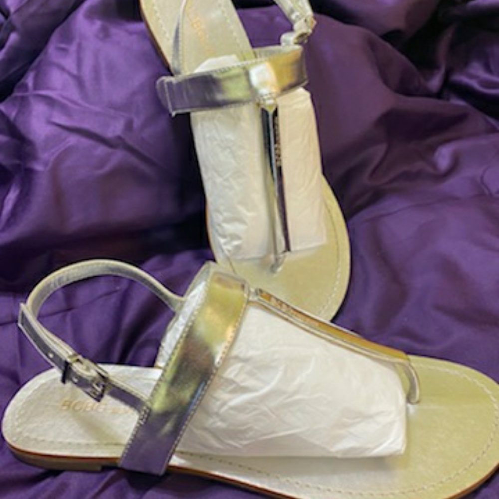 Authentic Bcbgeneration Sandals - image 1